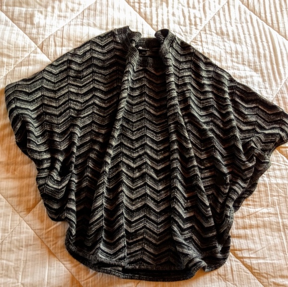 AB Studio Black and Grey Sweater Poncho - Picture 2 of 8